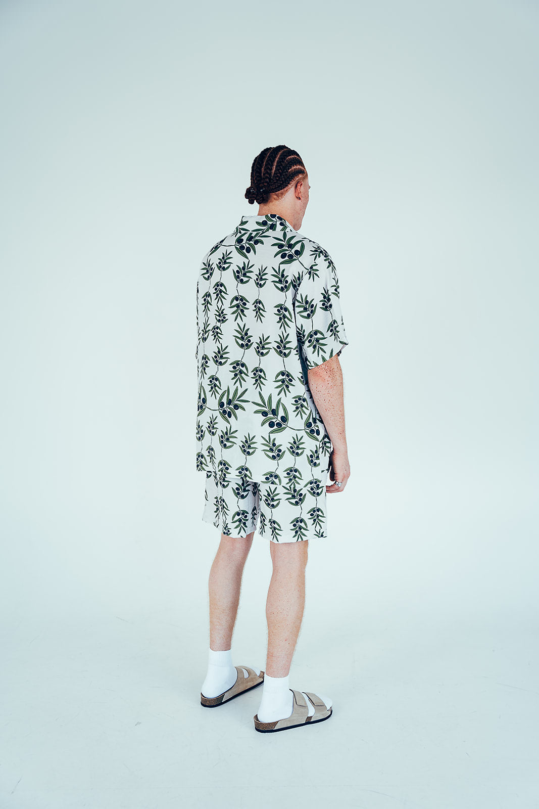 OLIVA SHORT