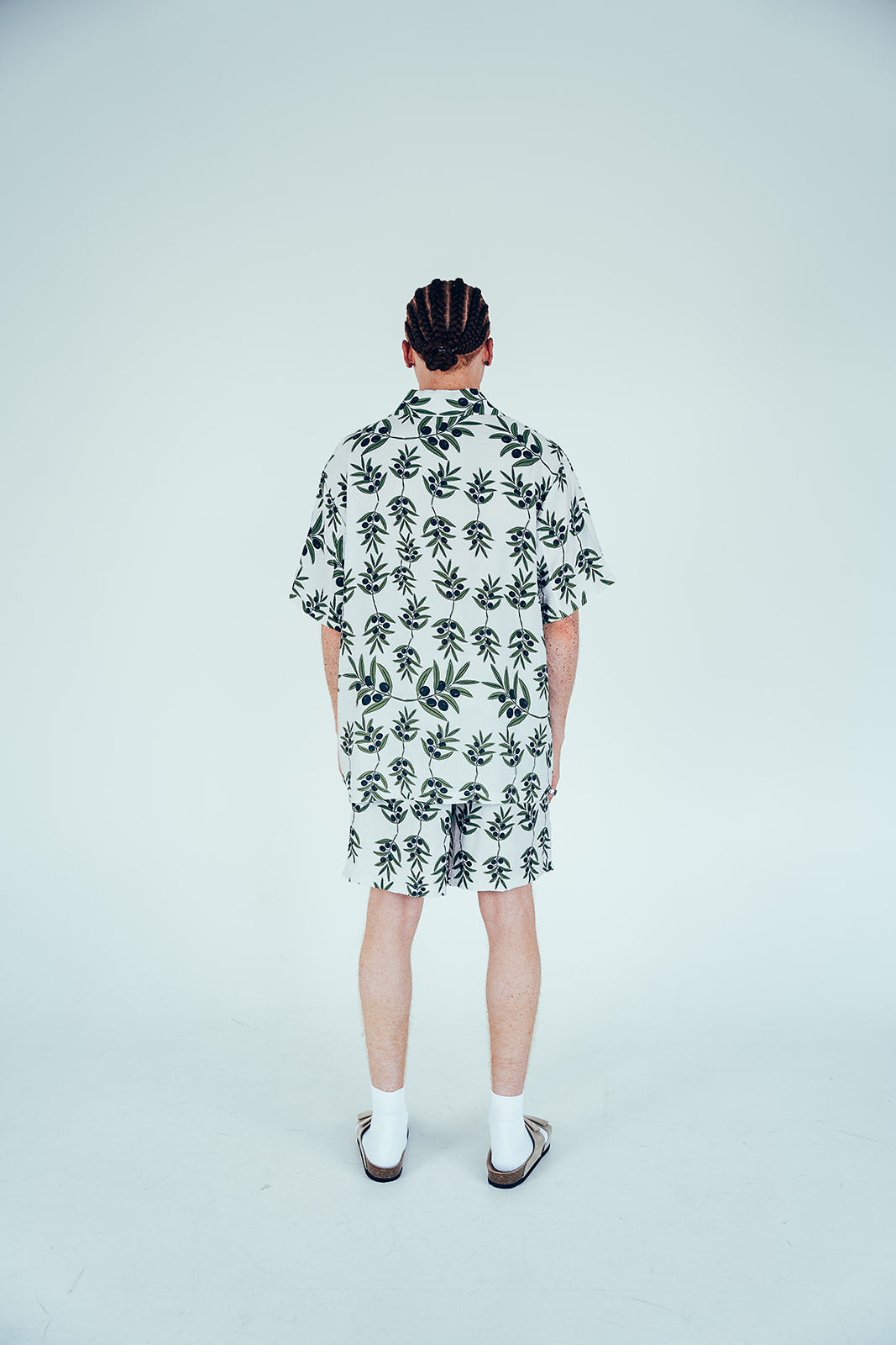 OLIVA SHORT