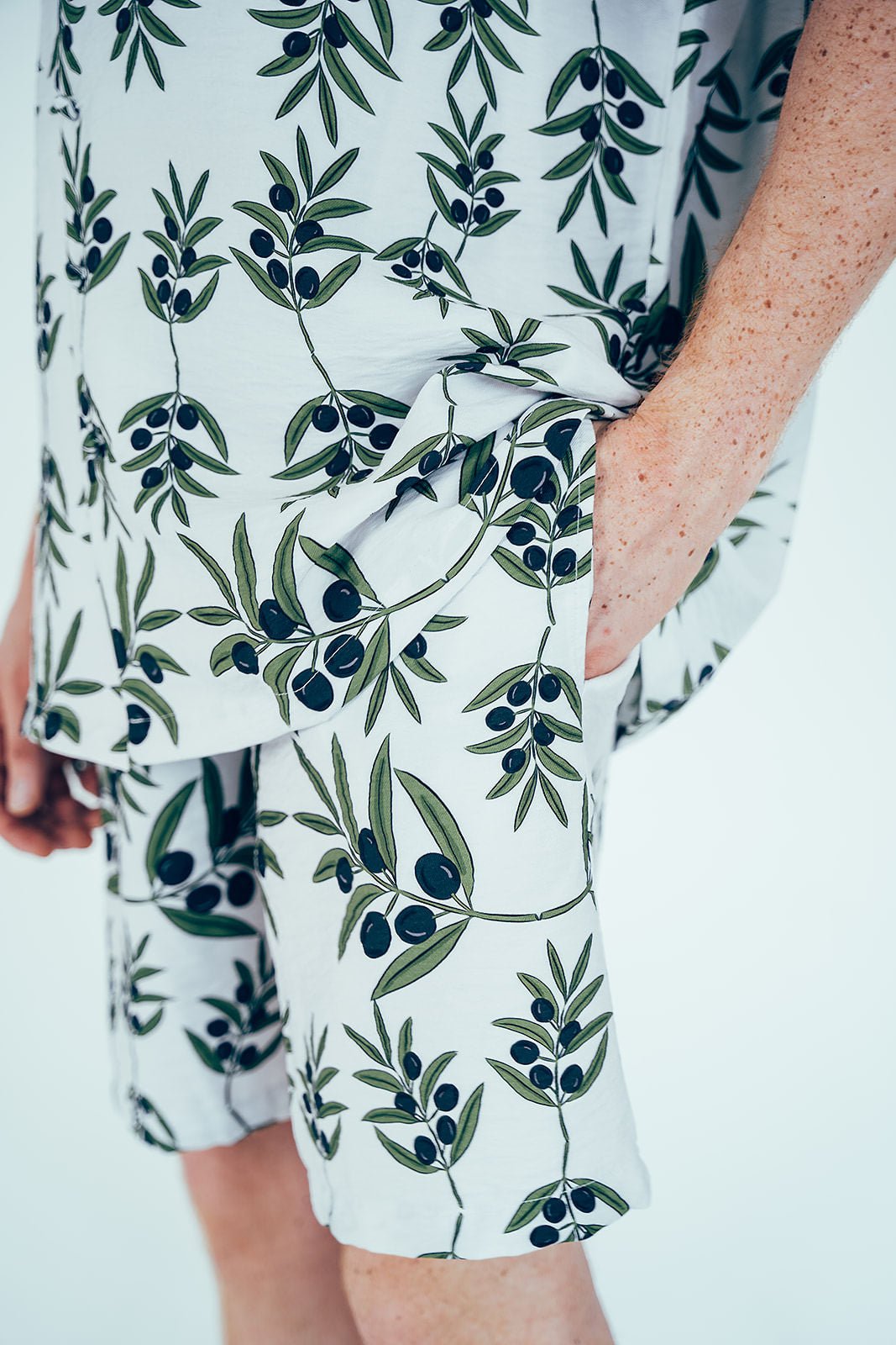 OLIVA SHORT