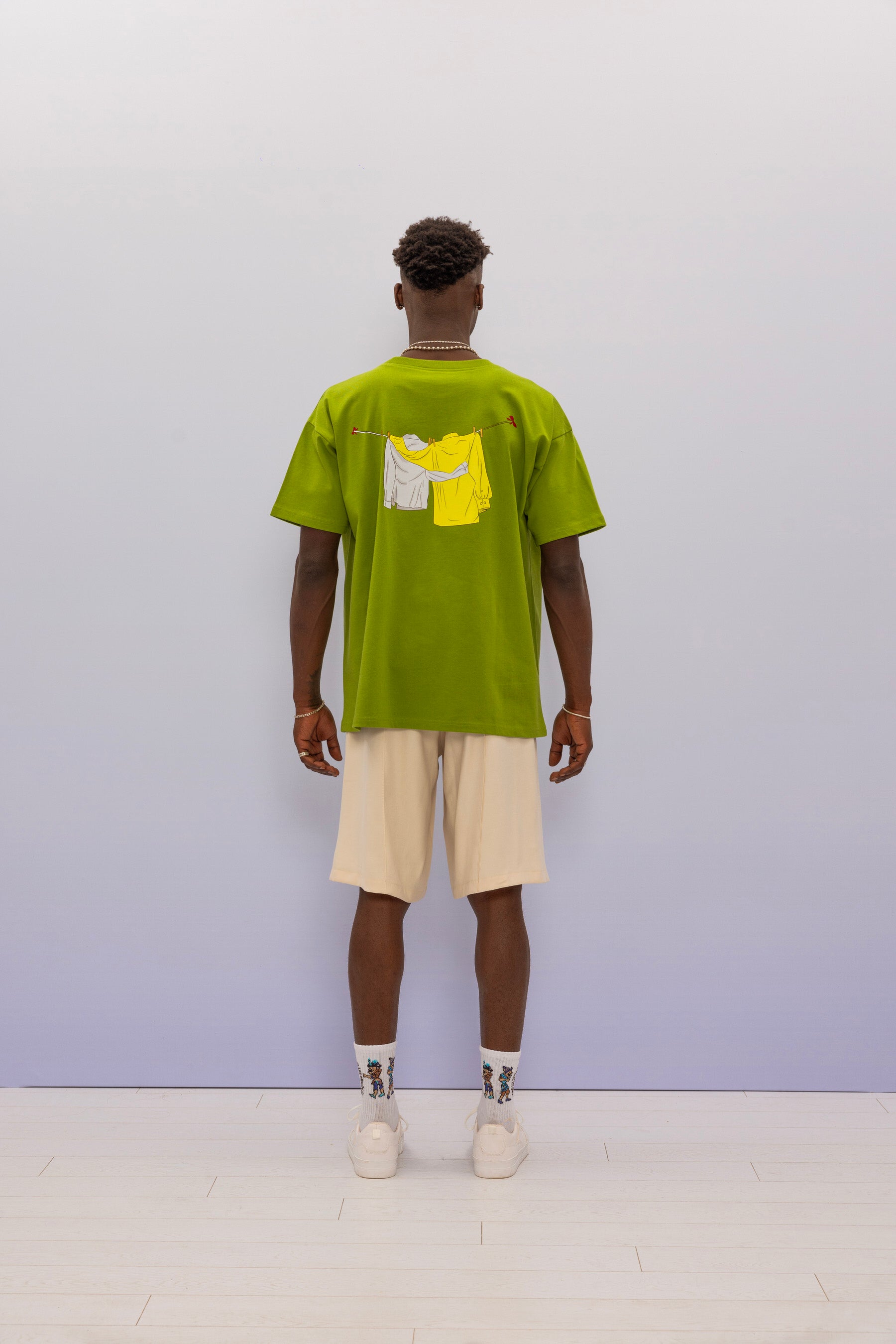 LAUNDRY TEE