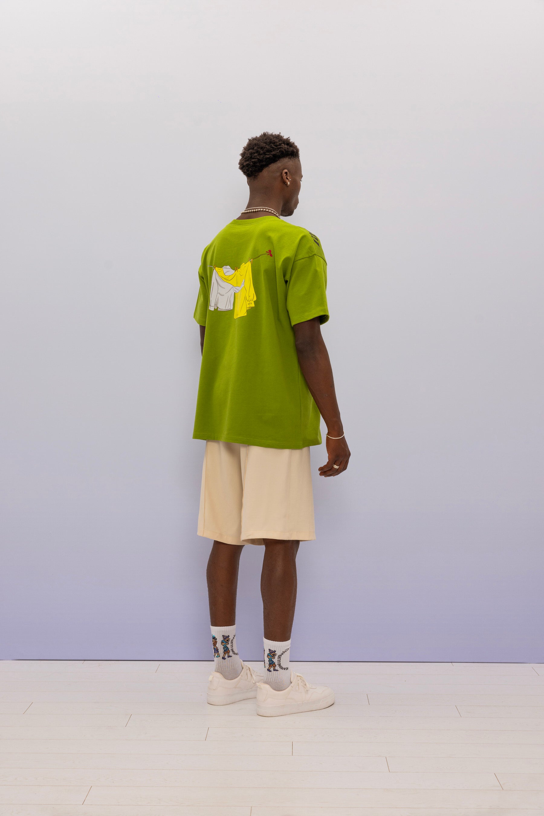 LAUNDRY TEE