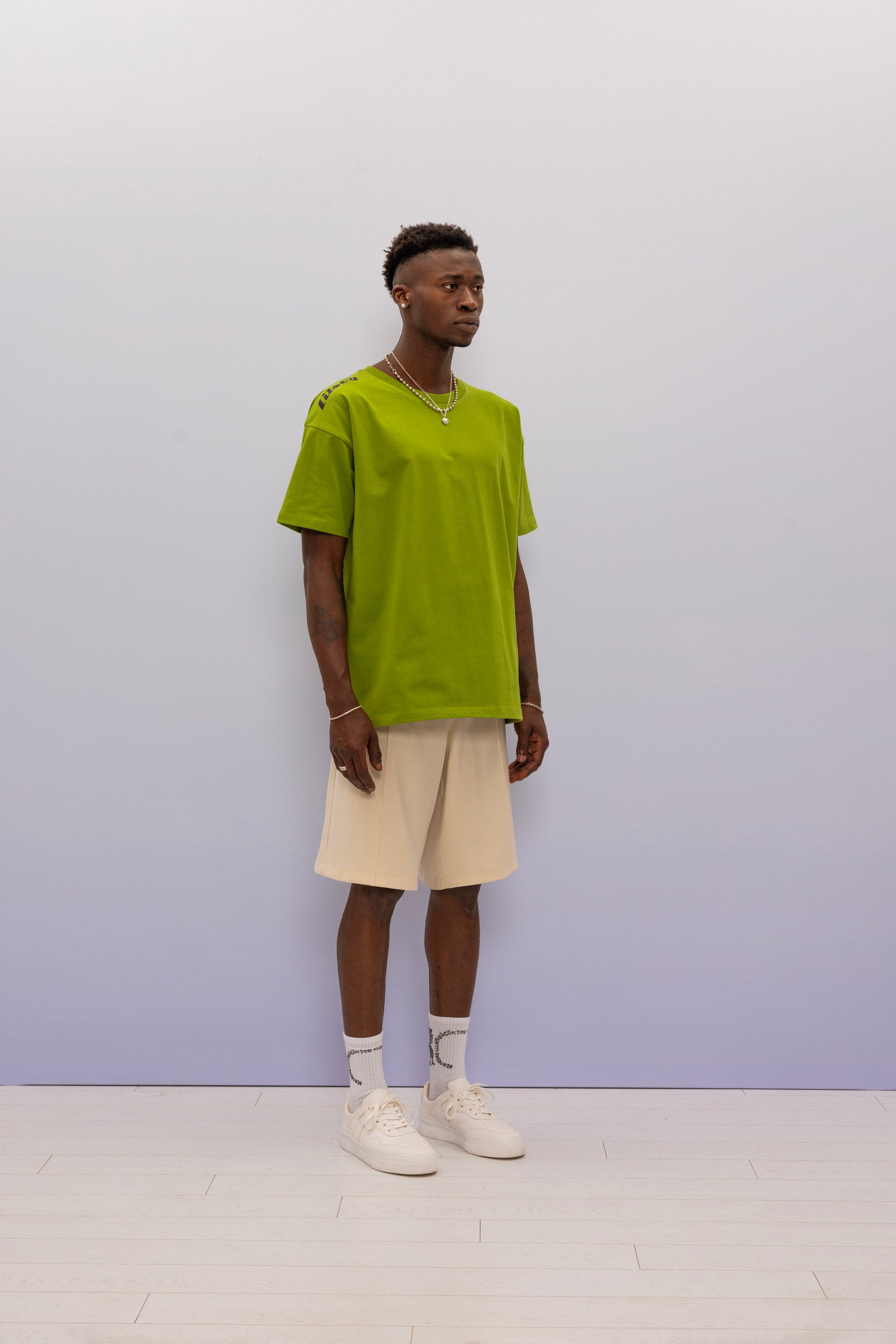 LAUNDRY TEE