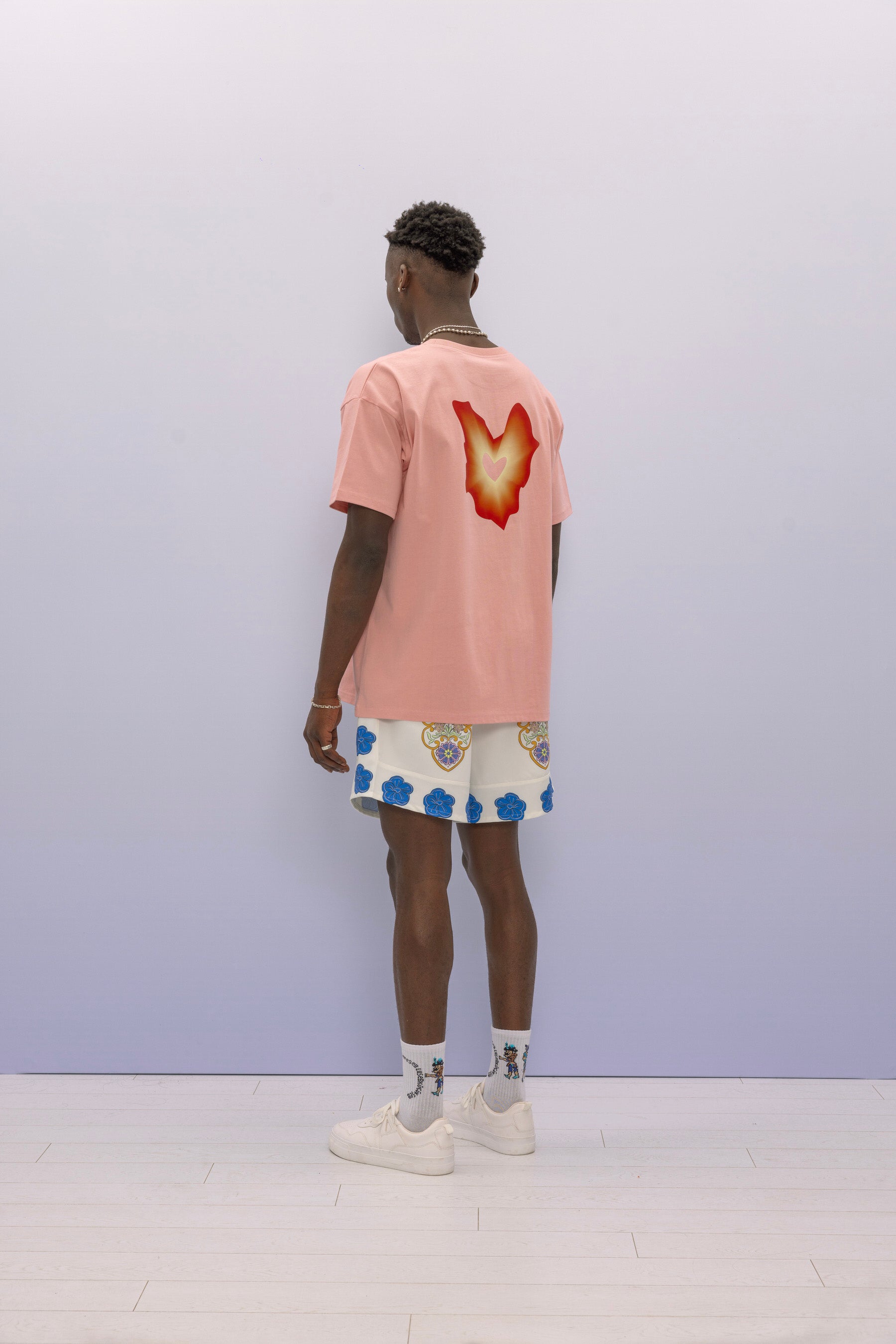 KIKKER TEE