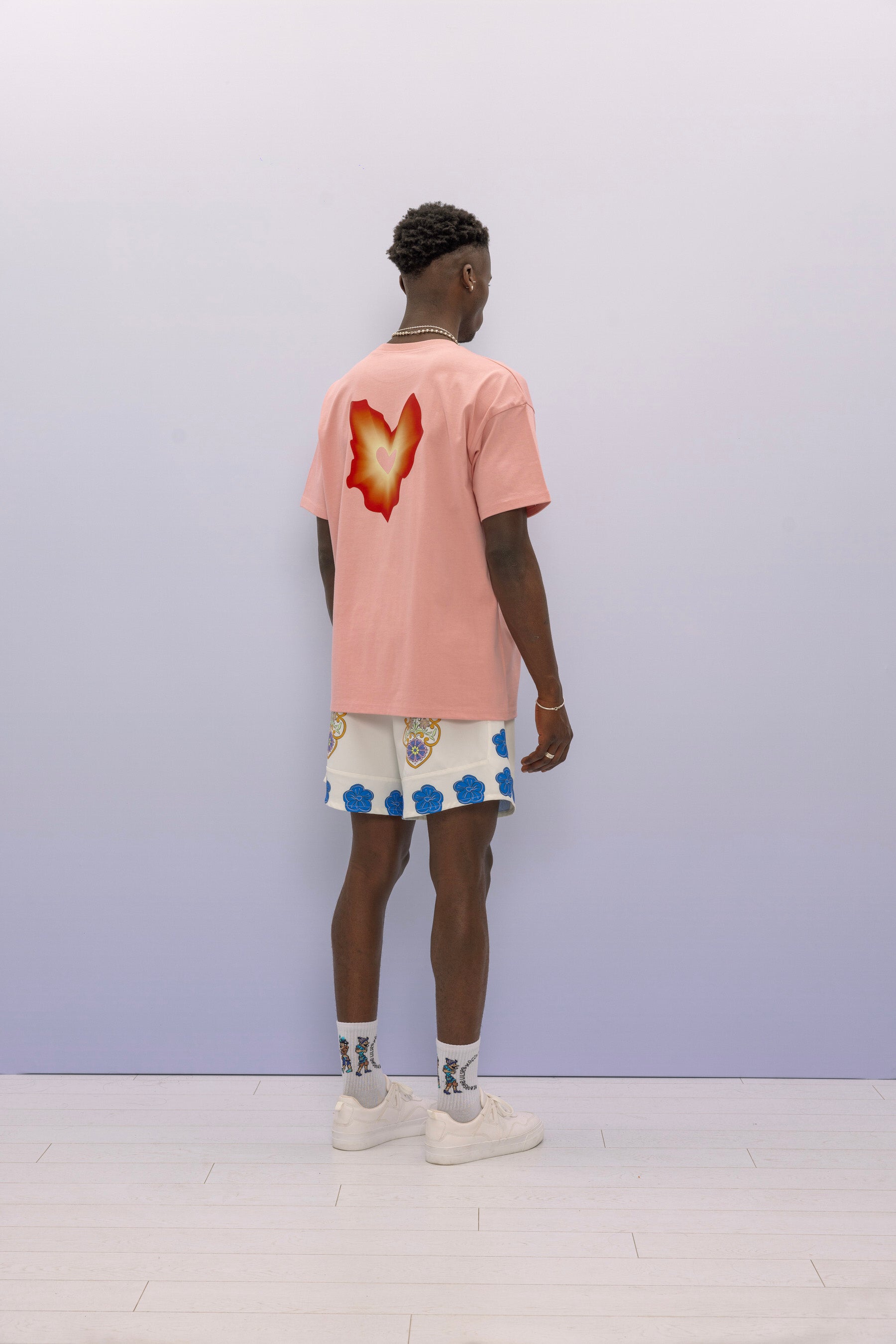 KIKKER TEE