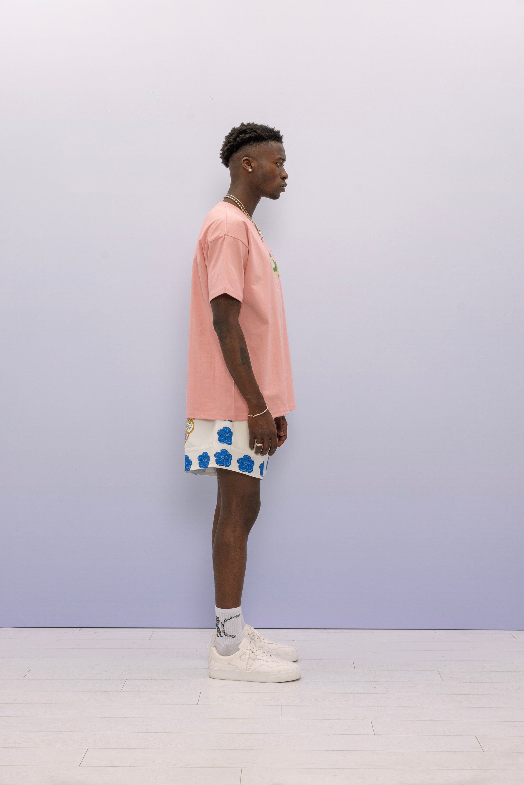 KIKKER TEE