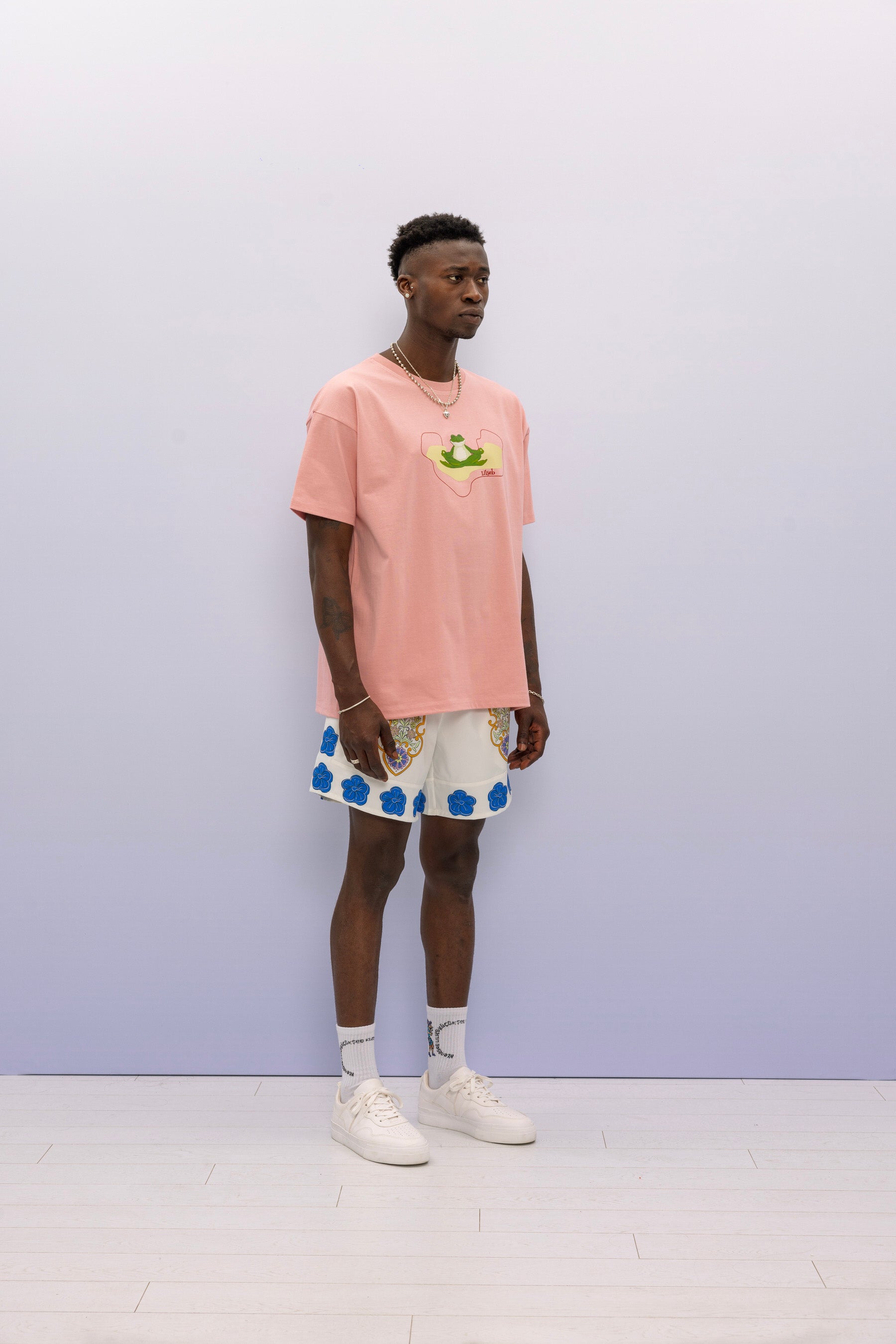 KIKKER TEE