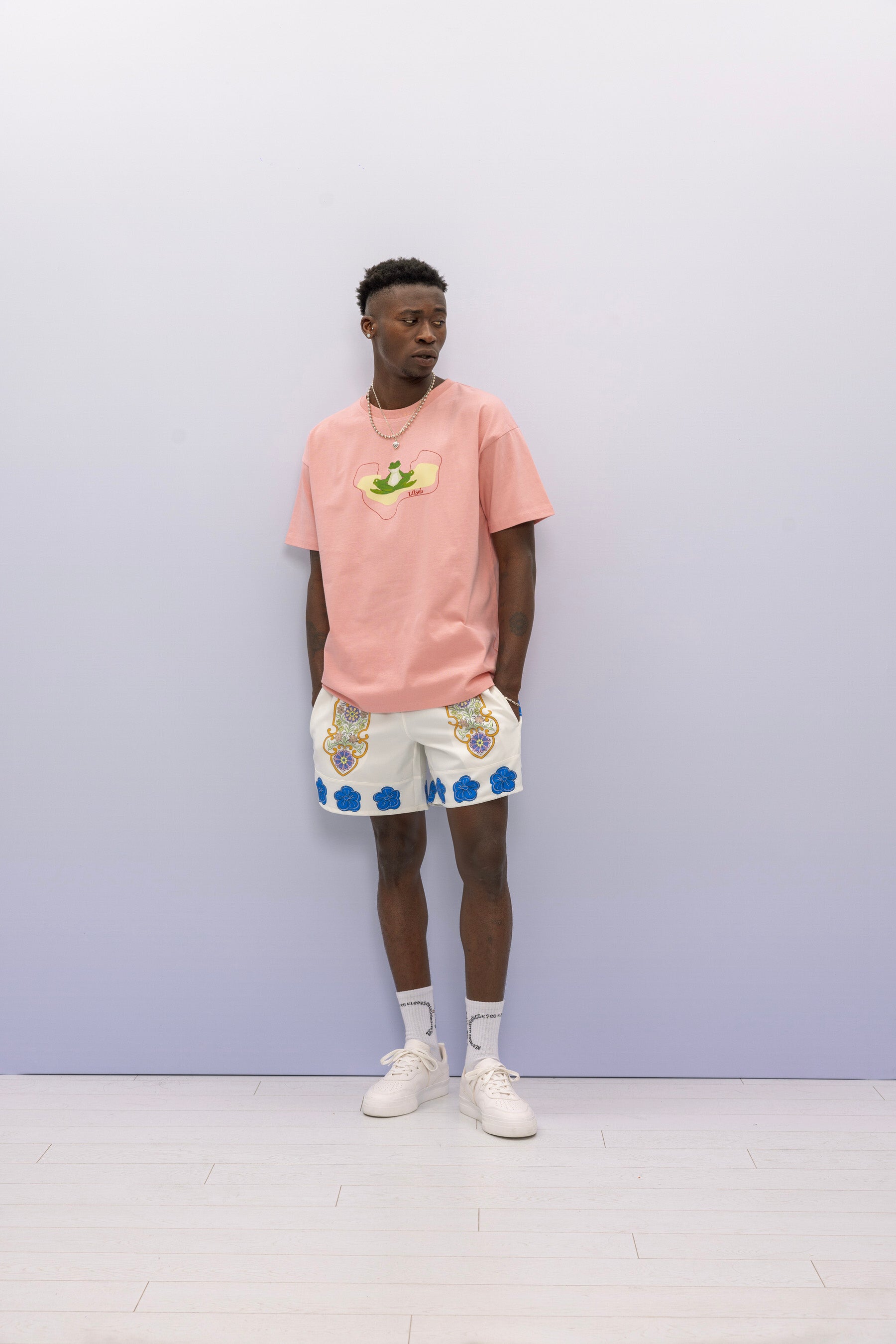 KIKKER TEE