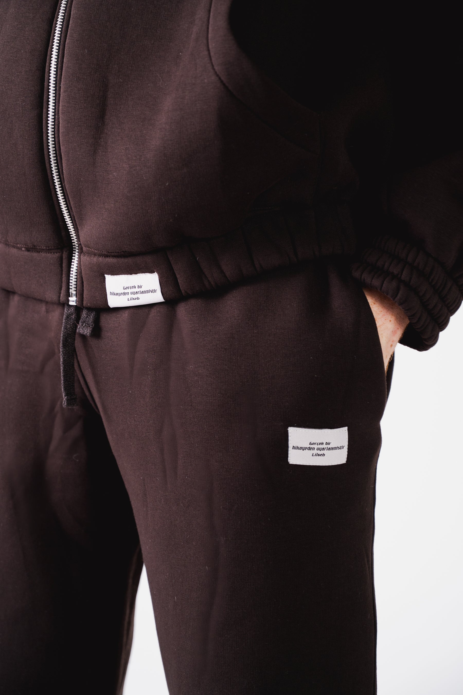 CHOCO ZIP-UP HOODIE