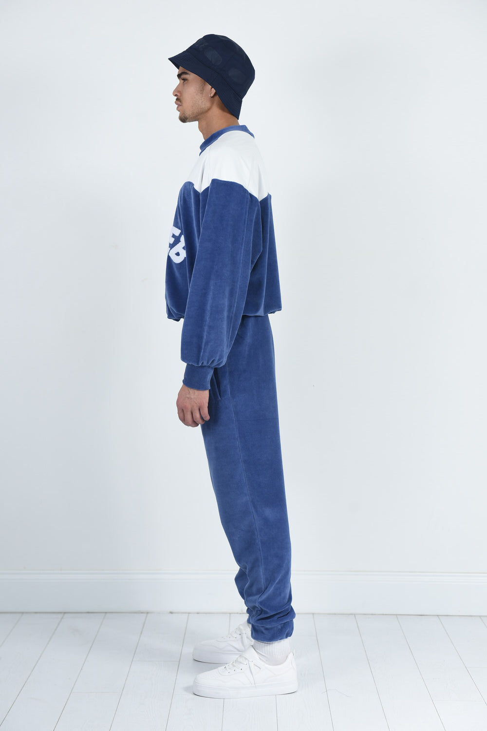 BLUEBERRY VELVET JOGGER