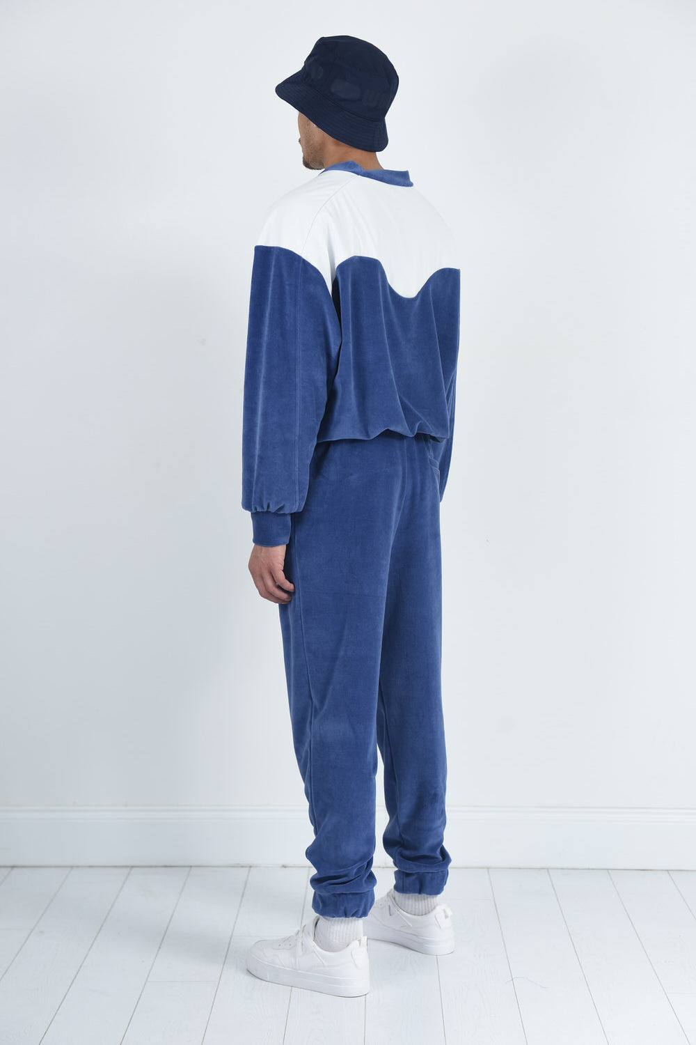 BLUEBERRY VELVET JOGGER