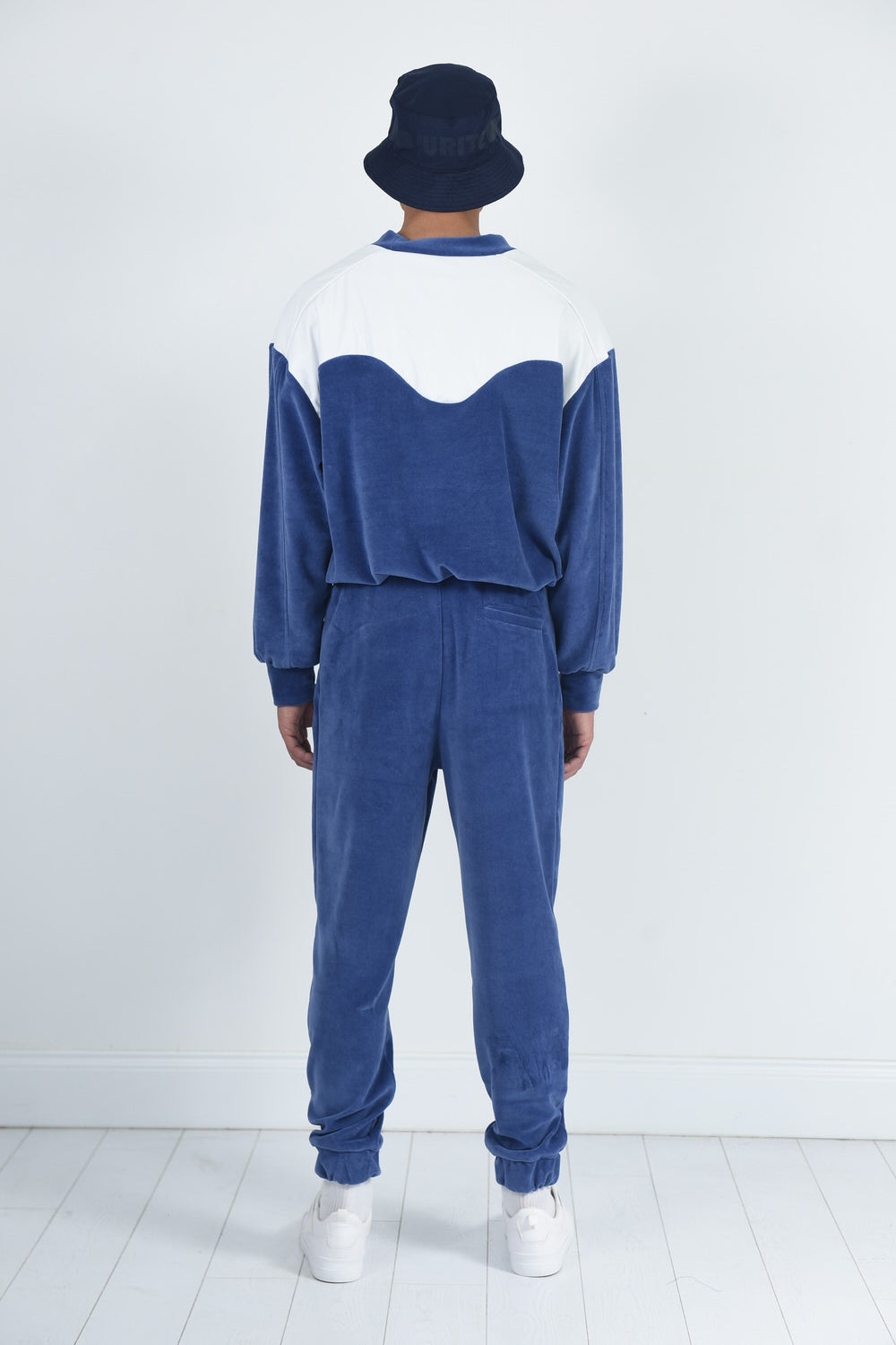 BLUEBERRY VELVET JOGGER
