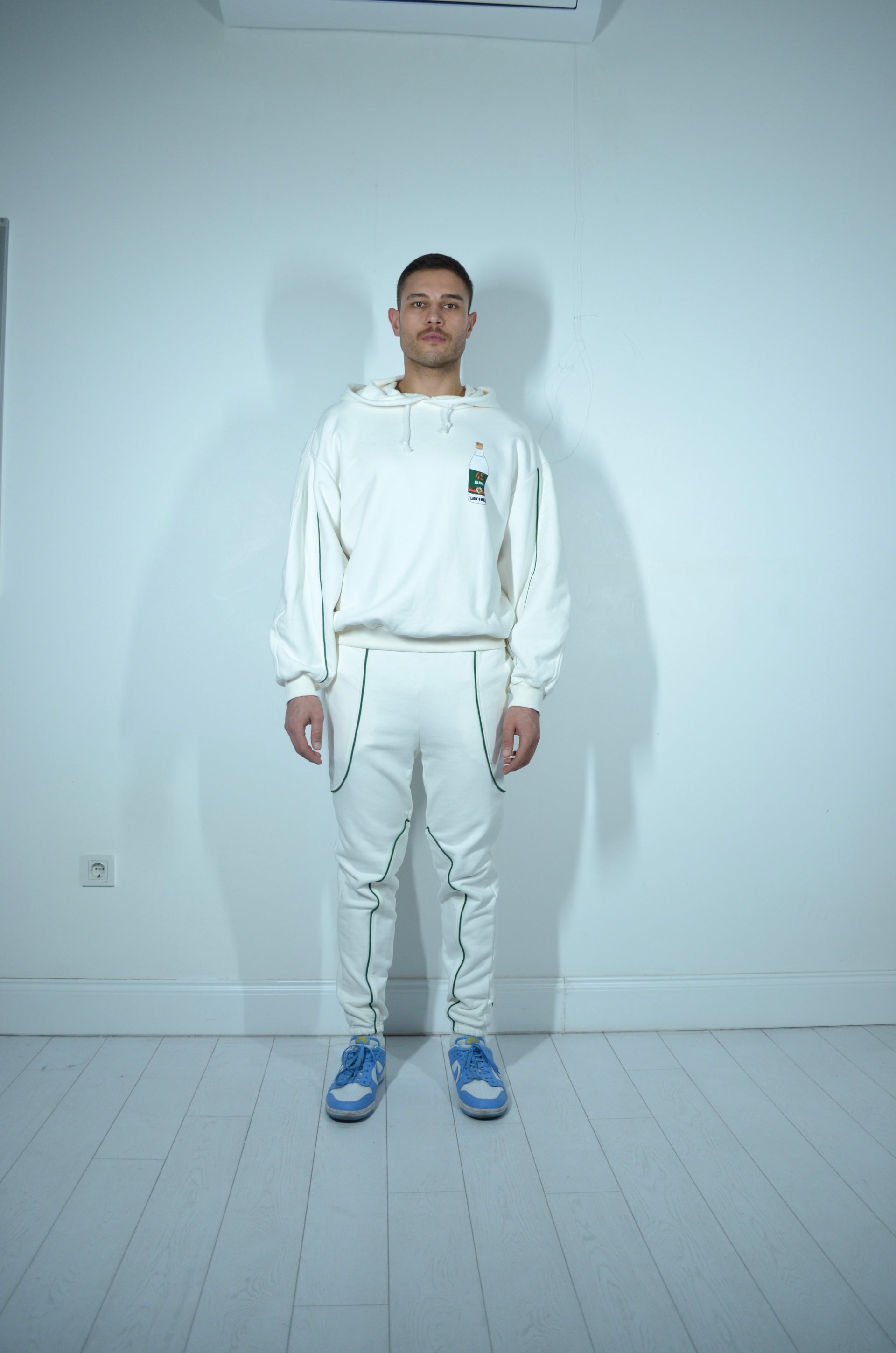 MILK JOGGER